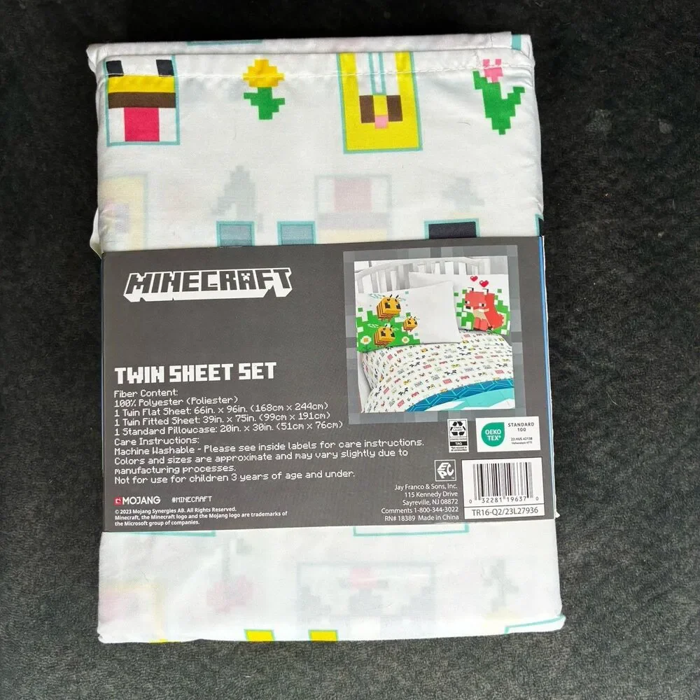 Minecraft Bee & Friendly Fox Beautiful Day Twin Sheet Set Sunnyside Up Polyester